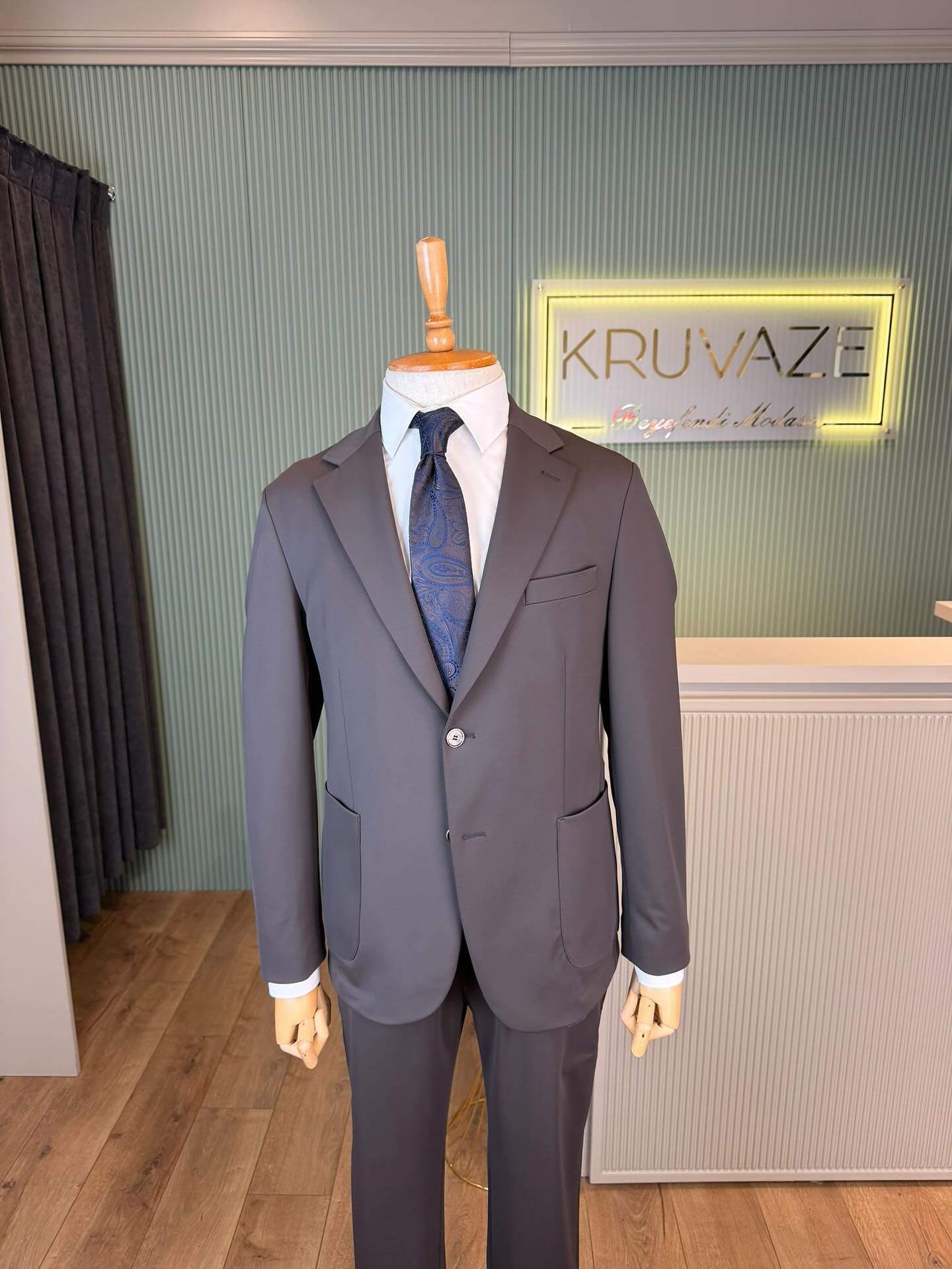 Triko seçkisi · DPtapw5AkXX