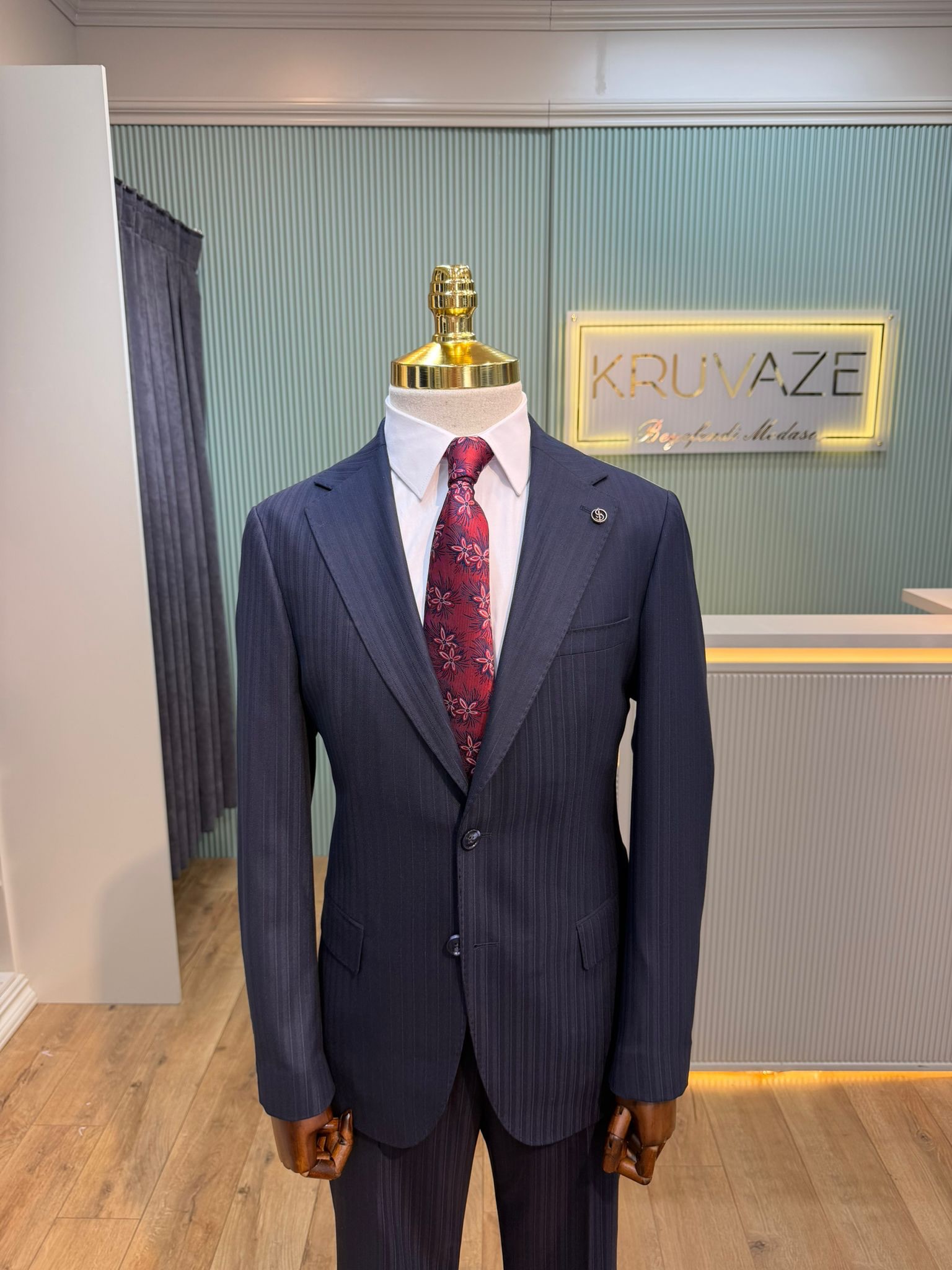 Kruvaze koleksiyon seçkisi · DYU0M9ojVRi