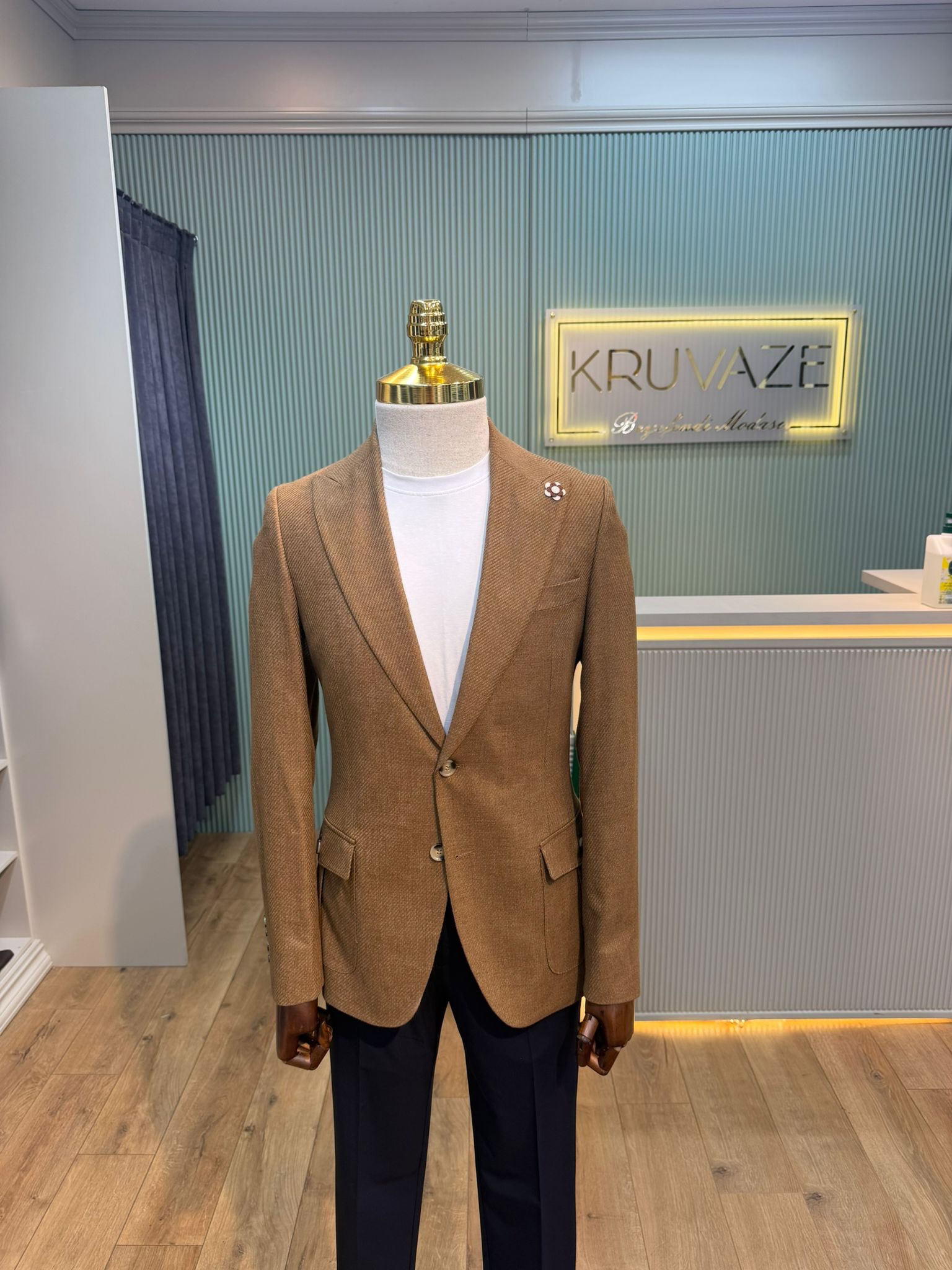 Kruvaze koleksiyon seçkisi · DYkIPXHjf-L