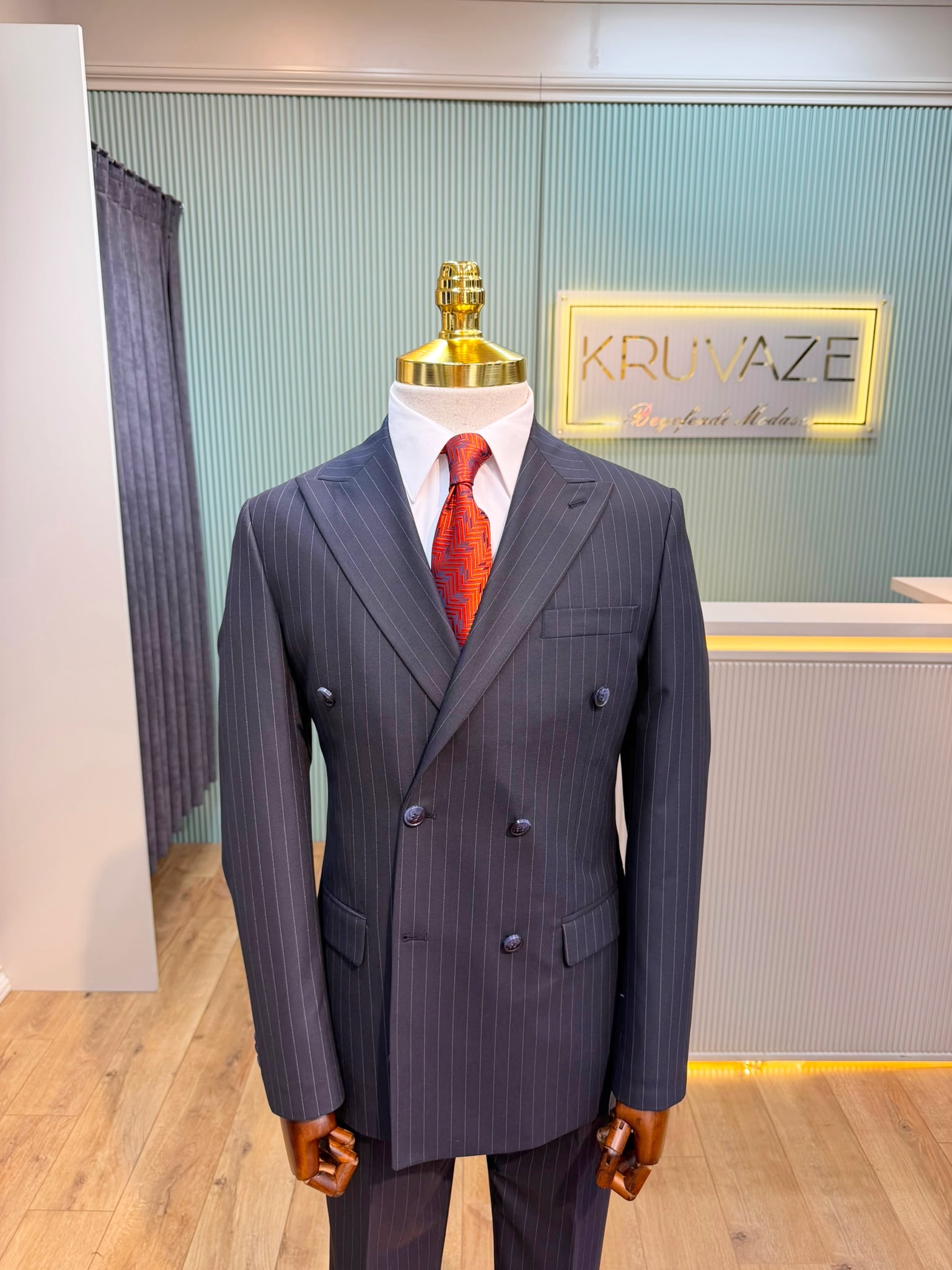 Kruvaze koleksiyon seçkisi · DZK0vH7DbXC