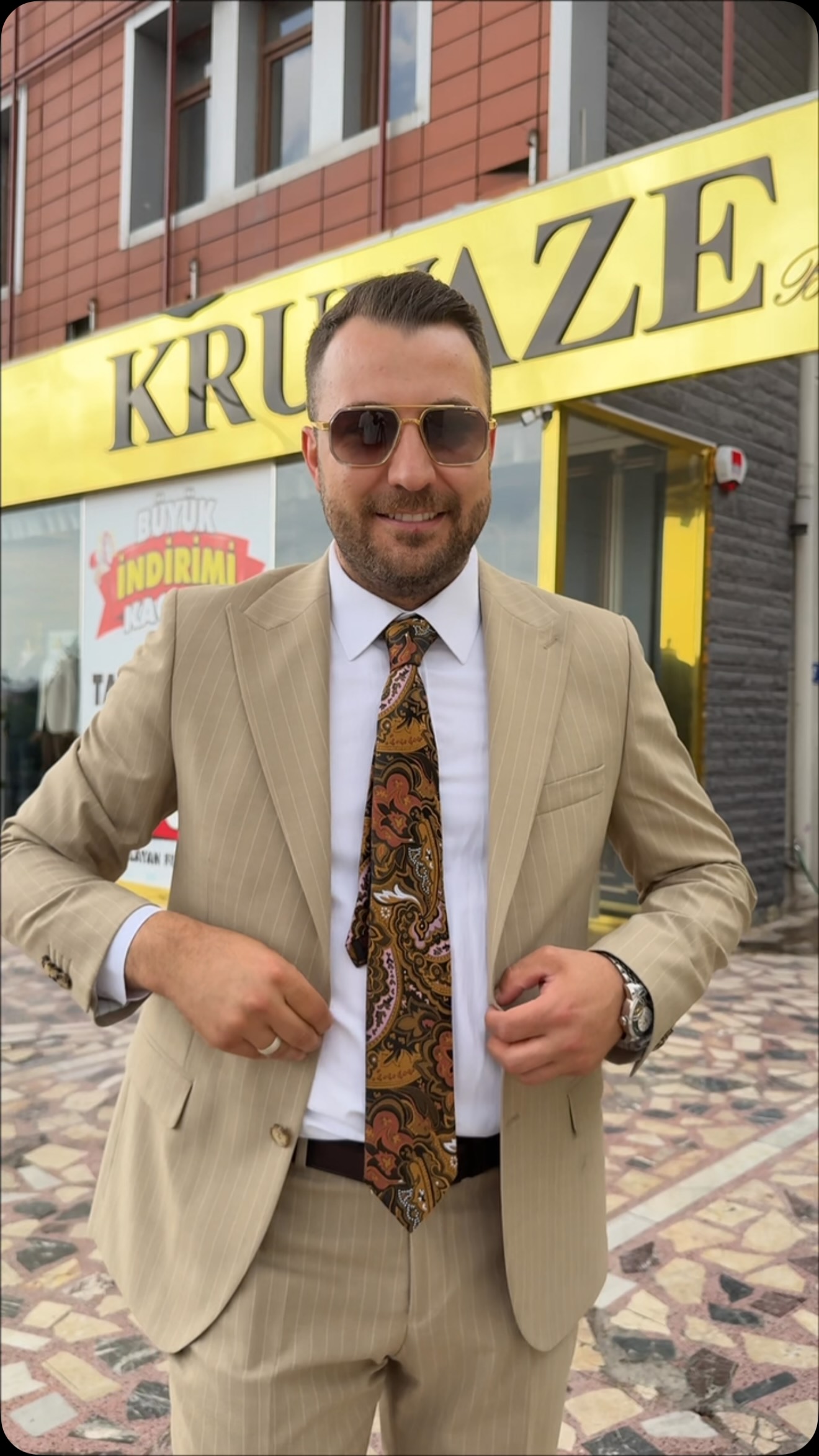 Kruvaze koleksiyon seçkisi · DalINHnNFTt