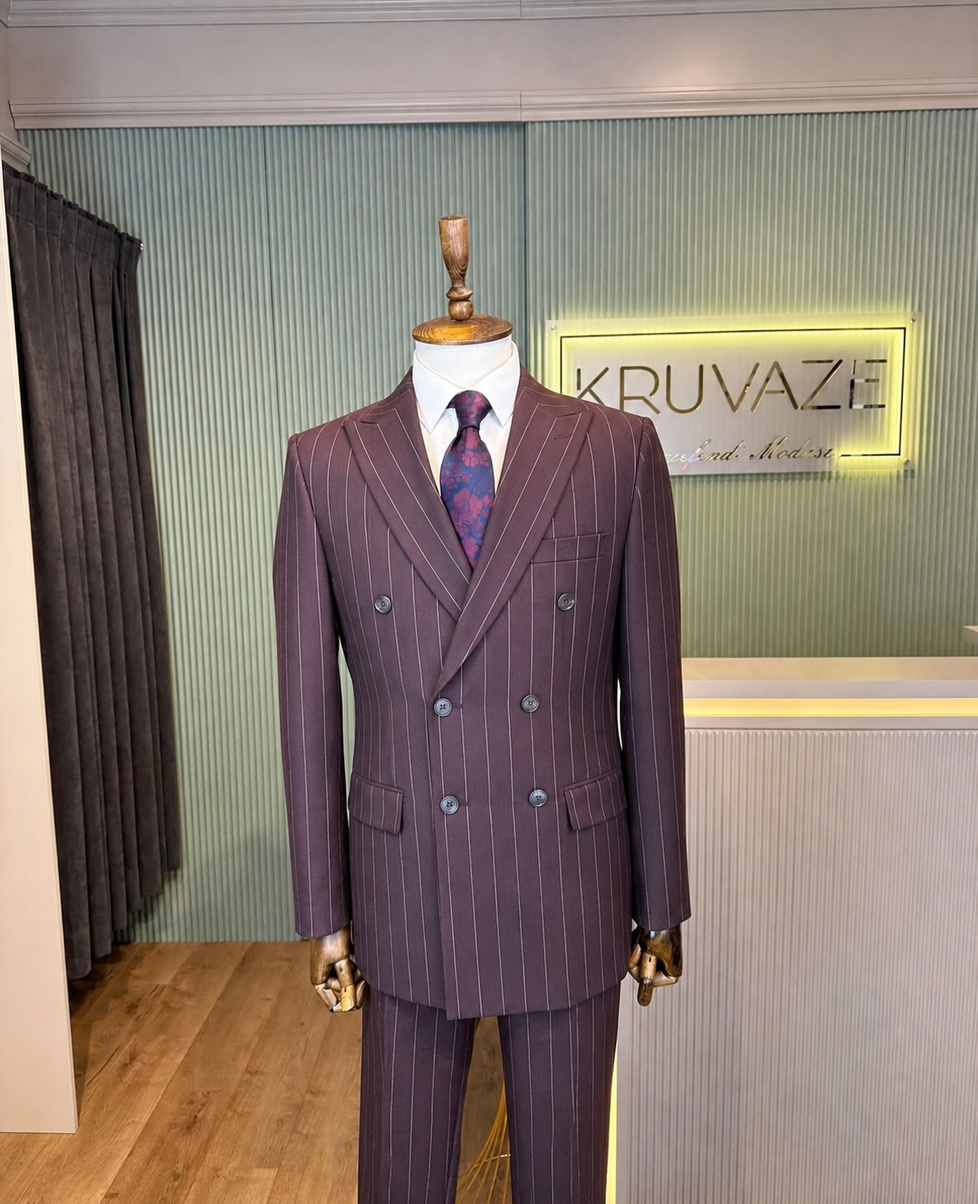 Kruvaze koleksiyon seçkisi · DbXv55MN04M